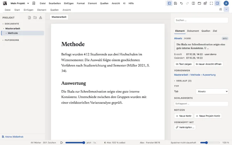 Der WriteFlow-Editor: in der Mitte ein Kapitel, links die Projektübersicht, rechts die Element-Leiste mit den Fassungen des aktuellen Absatzes.